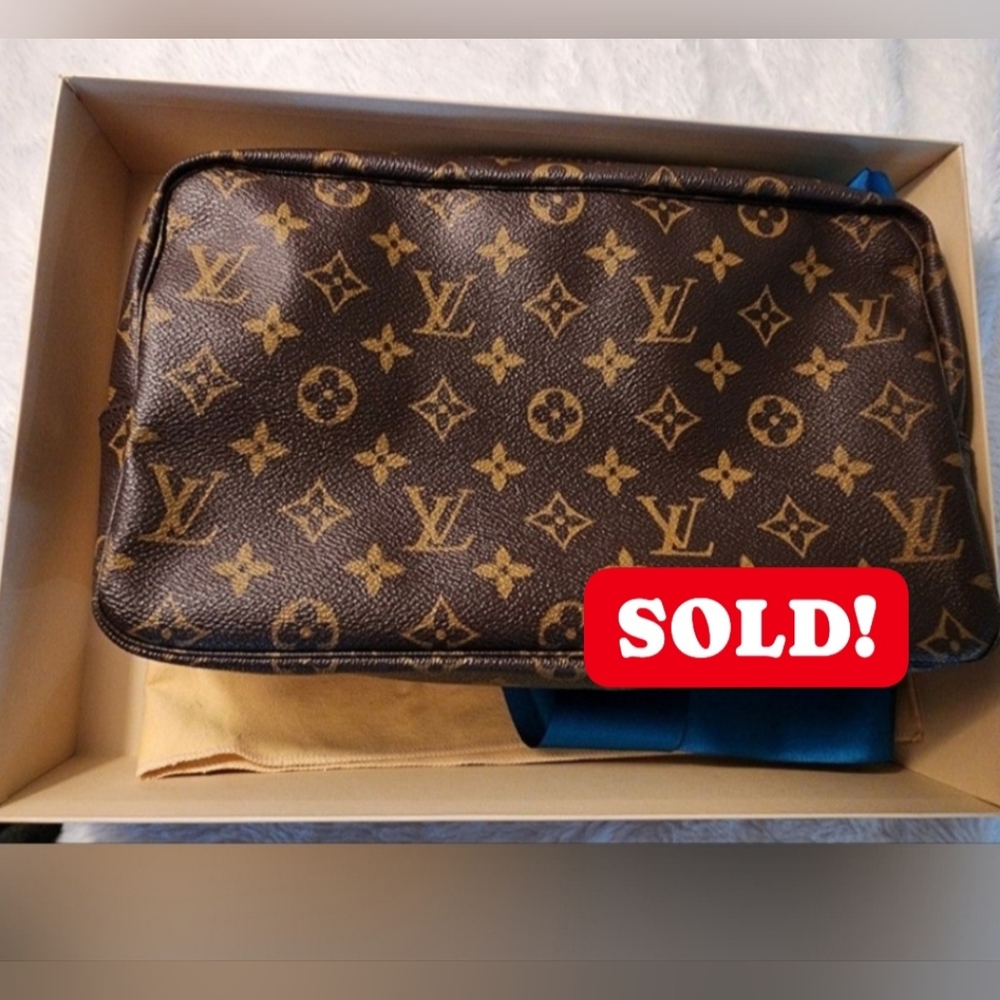 ❌️SOLD❌️Louis Vuitton Trousse Toiletry Pouch Monogram  Brown Clutch